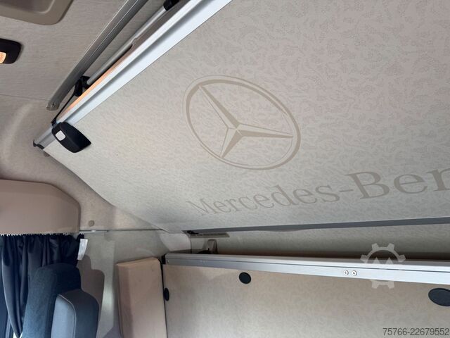 รถบรรทุกตู้ MERCEDES-BENZ ACTROS 2545 L / LBW / SEITENTÜRE