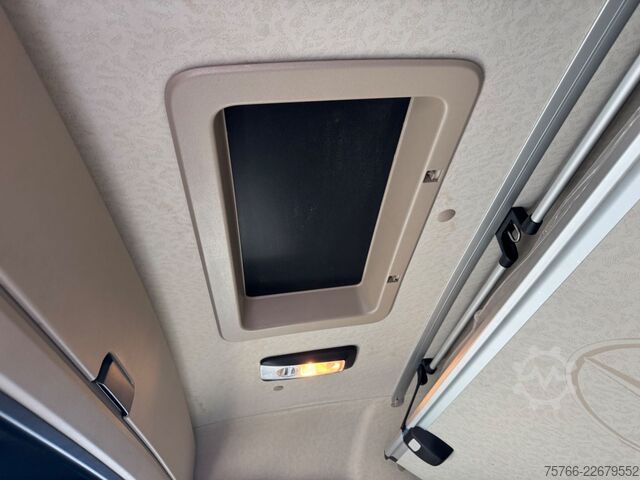 รถบรรทุกตู้ MERCEDES-BENZ ACTROS 2545 L / LBW / SEITENTÜRE