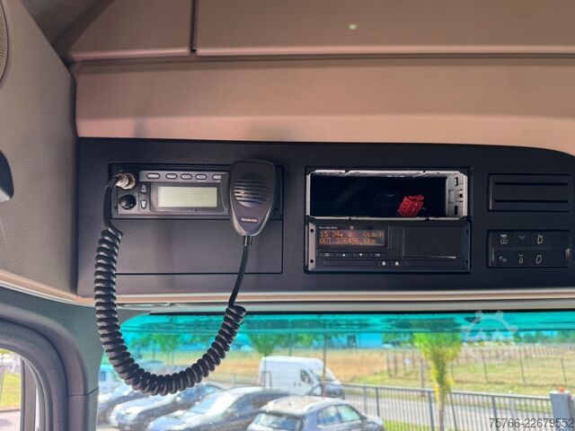 รถบรรทุกตู้ MERCEDES-BENZ ACTROS 2545 L / LBW / SEITENTÜRE