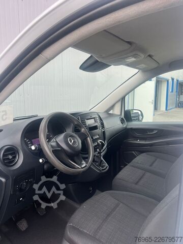 Панелен ван MERCEDES-BENZ Vito 114 LANG 6G KLIMA 3-SITZER TEMPOMAT EU6 AHK