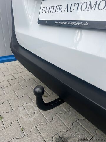 Панелен ван MERCEDES-BENZ Vito 114 LANG 6G KLIMA 3-SITZER TEMPOMAT EU6 AHK