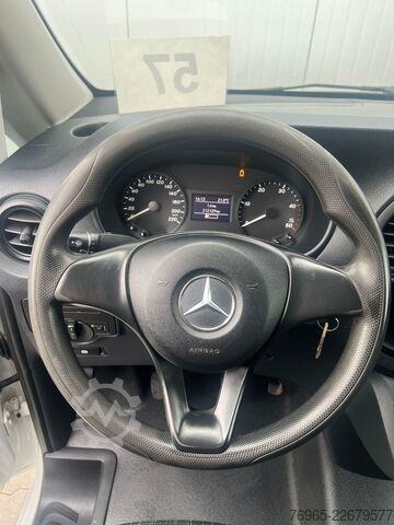 Панелен ван MERCEDES-BENZ Vito 114 LANG 6G KLIMA 3-SITZER TEMPOMAT EU6 AHK