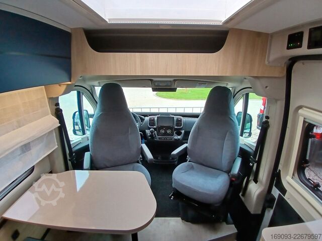 キャンピングカー CHAUSSON V594 Road Line *MJ27*Arctic*Markise*Solar