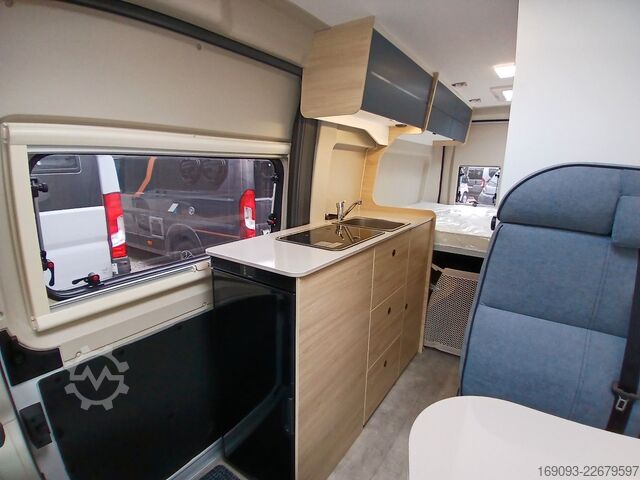 キャンピングカー CHAUSSON V594 Road Line *MJ27*Arctic*Markise*Solar