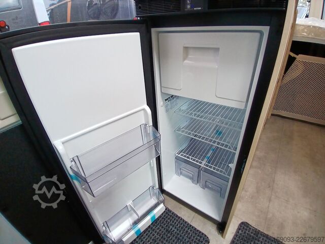 キャンピングカー CHAUSSON V594 Road Line *MJ27*Arctic*Markise*Solar