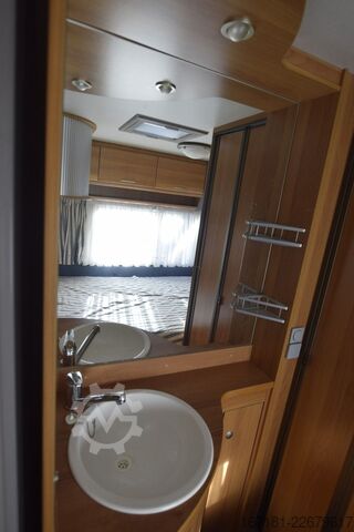 房车 KNAUS Eurostar 450 mit Mover und Vorzelt