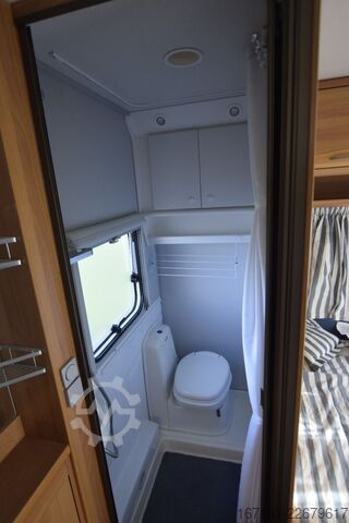 房车 KNAUS Eurostar 450 mit Mover und Vorzelt