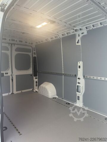 Panelová dodávka Citroën Jumper Kastenwagen L3H2 3.5T Heavy 140 Automatik