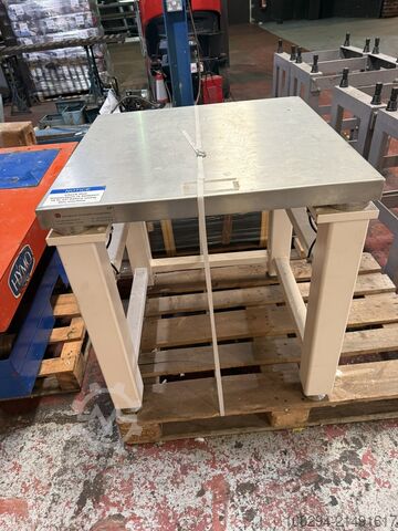 Integrated Dynamics 750 x750 mm