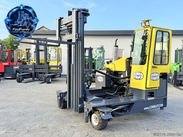 Keturs kryptimis krautuvas Combilift C4000 DIESEL TRIPLEX 6000 FORK POSITIONE
