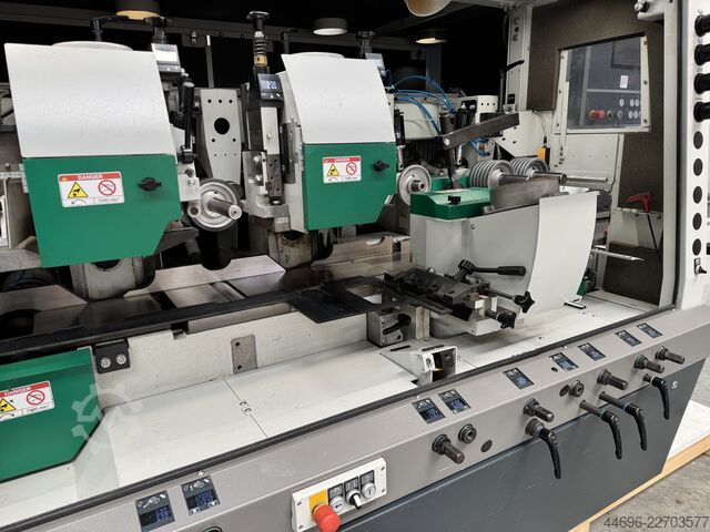 Powermat 700 raboteuse et moulurière automatique Weinig Powermat 700