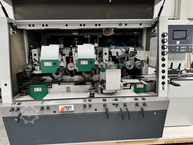 Powermat 700 raboteuse et moulurière automatique Weinig Powermat 700