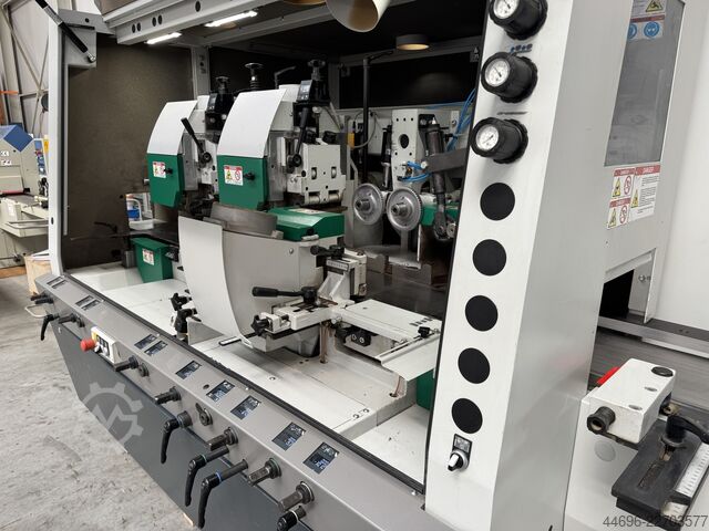 Powermat 700 raboteuse et moulurière automatique Weinig Powermat 700