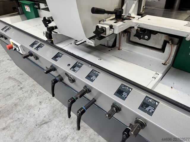 Powermat 700 raboteuse et moulurière automatique Weinig Powermat 700