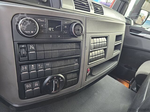 Platforma za učitavanje M.A.N. 26.320 TGS 6X2-4 HMF 2820 K6