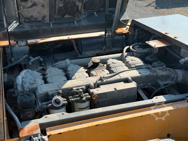 Paletli ekskavatör LIEBHERR R944C T Kettenbagger 43 Ton Tunnel 9.900 h