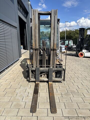 এলপিজি ফর্কলিফটস Jungheinrich TFG425s Triplex Motorölverbrauch zu hoch