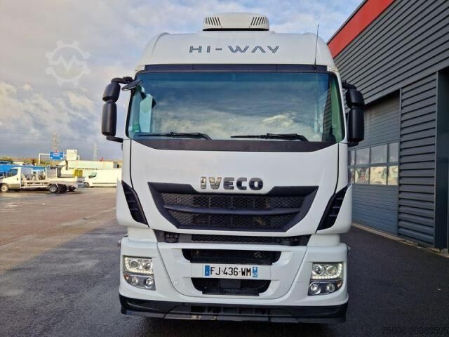 Standardne veomasin Iveco Stralis NP460