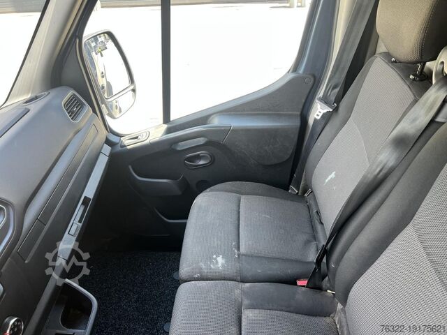 Delivery van Renault MASTER L3H2 136 PK / AIRCO / TREKHAAK/ CAMERA /