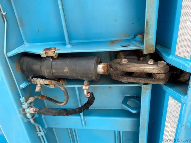 Trojstranný sklápací nákladný automobil MERCEDES-BENZ 2643 Arocs/Meiller Kipper/Bordmatik/6x6H/1.Hand