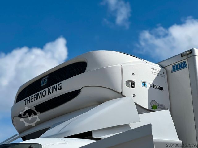 Ledusskapja kravas automašīna MERCEDES-BENZ Antos 1830 L Kühlkoffer Thermo King LBW