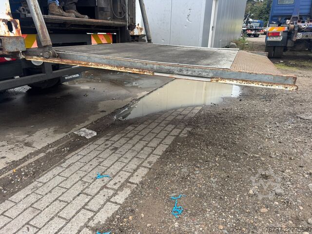 Chiếc vali Renault Midlum **MOBILE WORKSHOP-MOBIELE WERKPLAATS**