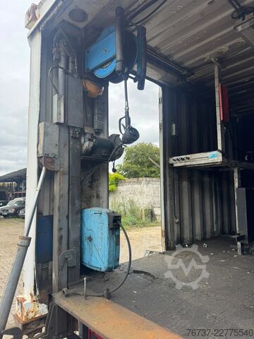 Chiếc vali Renault Midlum **MOBILE WORKSHOP-MOBIELE WERKPLAATS**