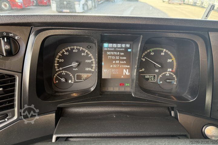 Ledusskapja kravas automašīna Mercedes-Benz Antos 2536 6x2