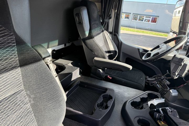 Chłodnia (samochód ciężarowy) Mercedes-Benz Antos 2536 6x2