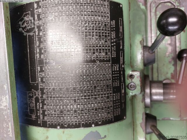 Tokarski stroj za središte i vreteno Pfeifer P 165
