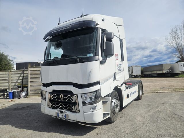 Tractora standard Renault T480