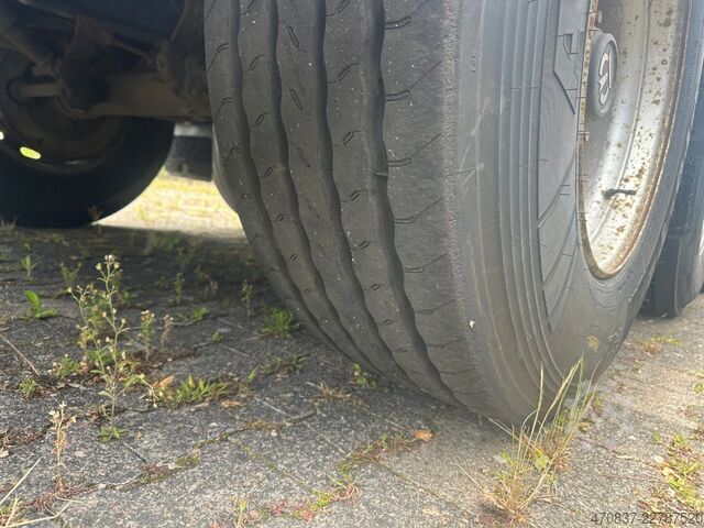 Öppen semitrailer med kapell KRONE SD / Standard