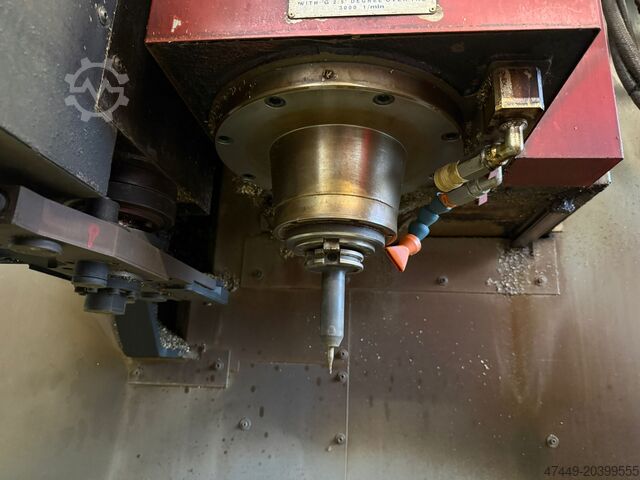 CNC -bearbetningscenter Emco Famup Emcomill E900