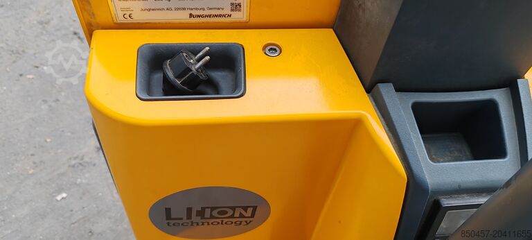 Elektriska palltruckar Jungheinrich EJE 114i Li-ion 1.4t/ 2019y/ 1773h