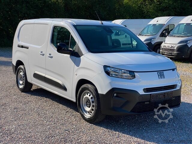 Furgoneta larga FIAT Doblo Kastenwagen XL 1.5 Klima Kamera