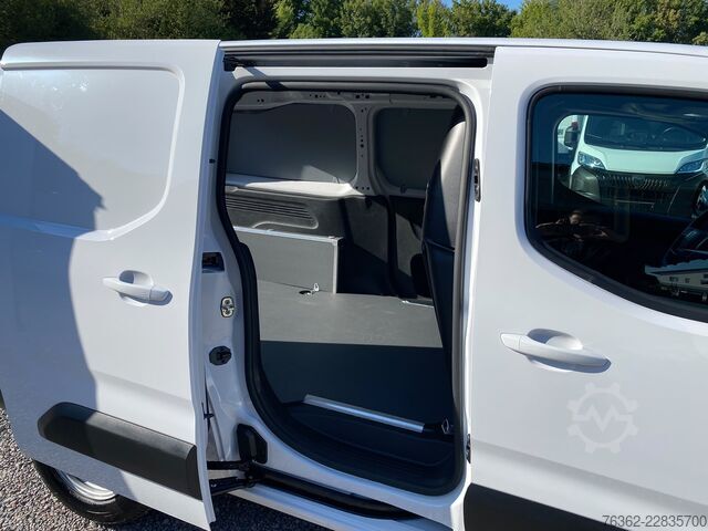 Furgoneta larga FIAT Doblo Kastenwagen XL 1.5 Klima Kamera