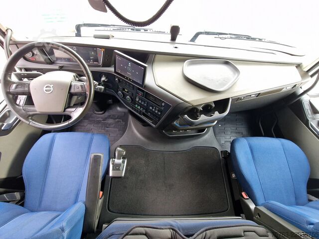 Venjulegur SZM Volvo FH 13.500 Globetrotter XL 6x2 - PTO/Hydraulic -...