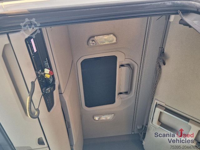 Volume tractor unit Scania R 450 A4x2EB Hubsattelkupplung SMART 2!