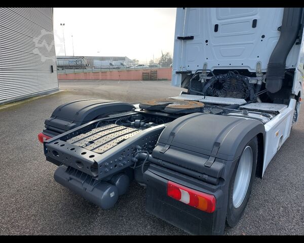 Standard tractor unit MERCEDES-BENZ VI Actros 4 18 4x2 - actros 1845 LSnR flat cab. . 2,5 EuroVI(E5)