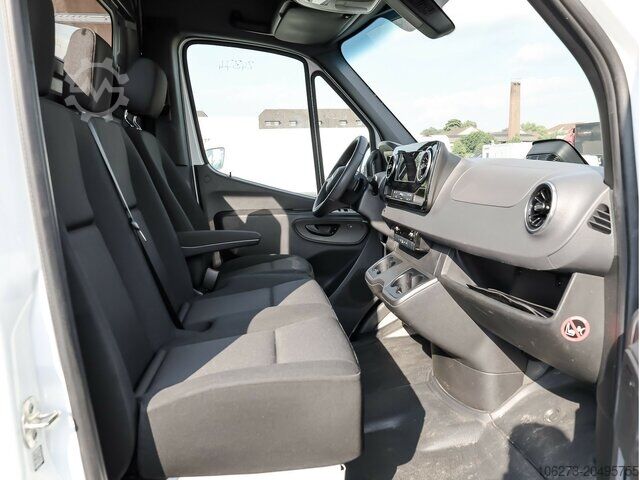 Ван с висока покривка Mercedes-Benz Sprinter 317 Maxi,9GTronic,MBUX,Kamera
