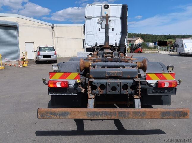 Грузовик-самосвал Mercedes-Benz 2551 L 6x2 Nachlauflenkachse