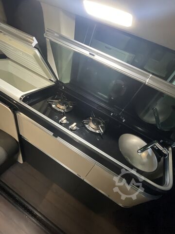 Karavan kampimi Mercedes Marco Polo 2022 | Cambio automatico | Tetto a soffietto