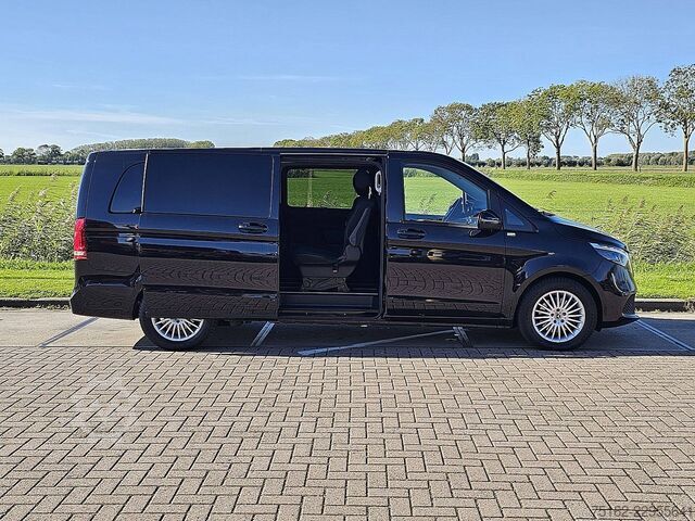 Passagertransport MERCEDES-BENZ EQV 300 ExtraLang L3 8 Persoons 2x Elektrische ...