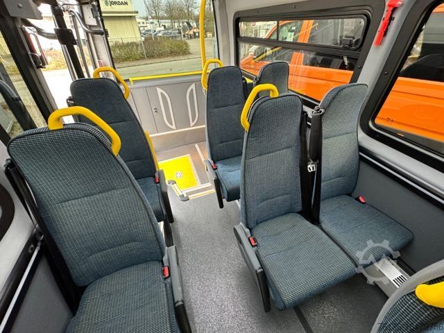 Bybus MERCEDES-BENZ Sprinter 15+27 Linienbus Niederflur Rollstuhl