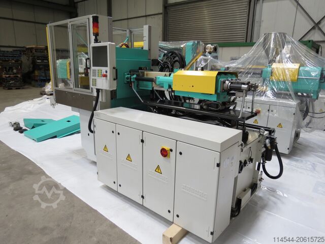 Macchina per lo stampaggio a iniezione ARBURG A 375 V (S&P 3773)