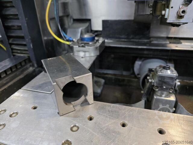 Máquina de eletroerosão a fio Sodick AG 400 L