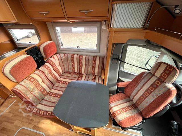 Caravana semiintegrada FRANKIA T 6800 BD - Festbett - Klima - Solar -