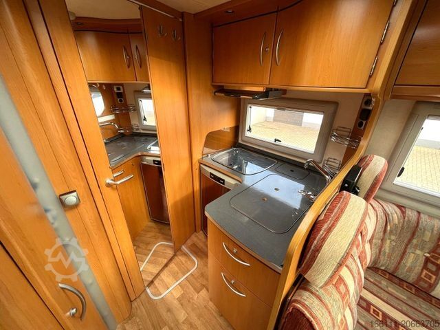 Caravana semiintegrada FRANKIA T 6800 BD - Festbett - Klima - Solar -