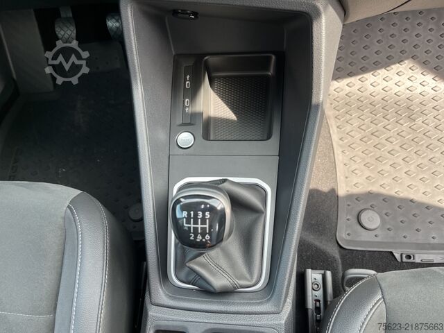 Minibús VW Caddy 2.0 TDI Style Klima LED DAB