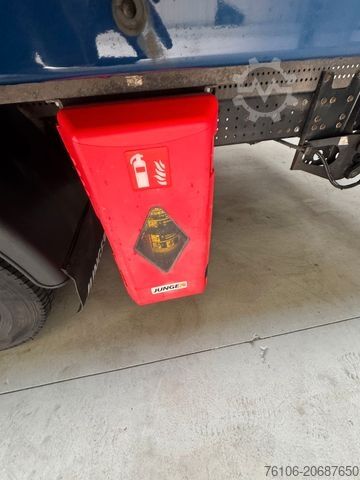 Furgão cortina de lona FUSO Canter 7C18 Pritsche Plane mit Ladebordwand